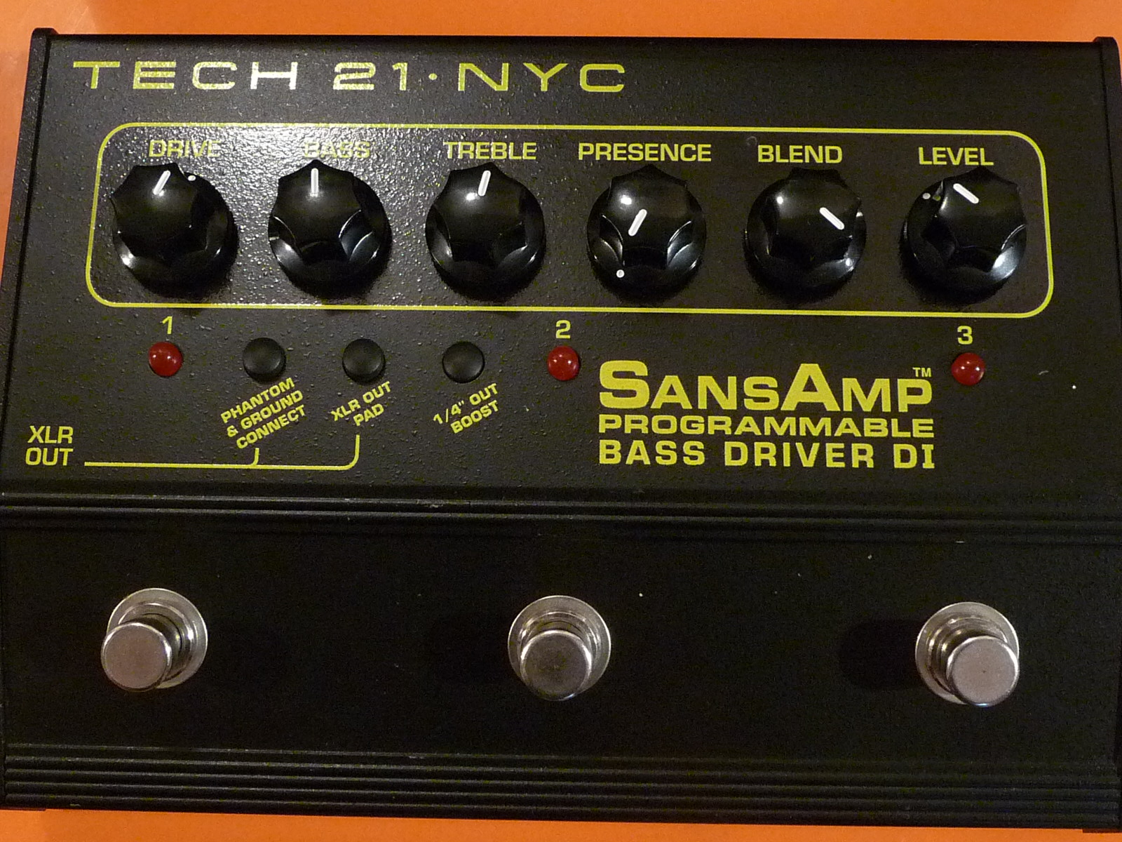 Di bass. Tech 21 SANSAMP Bass. SANSAMP Bass Driver di. Hartke 410b. Overdrive педаль amp preamp Mixer.